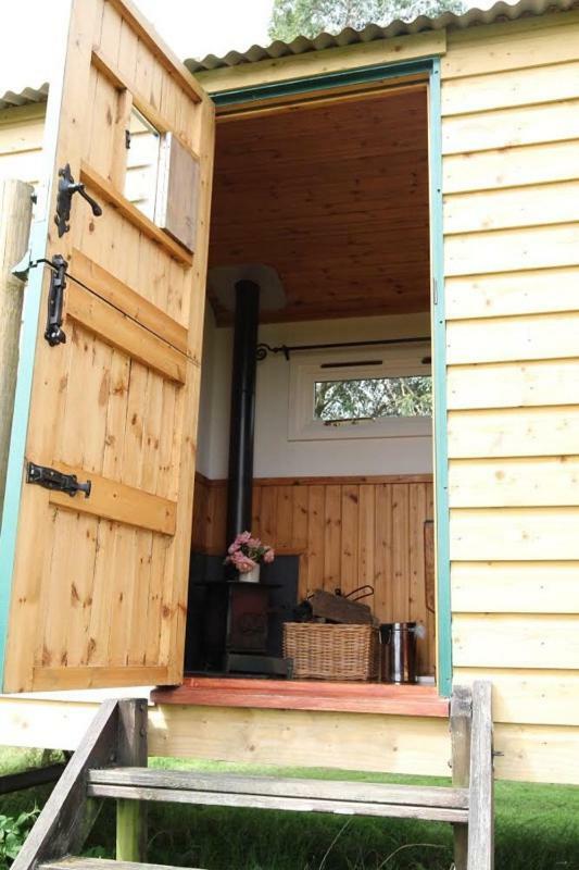 Shepherdshuts-Southeast Hotel แอชฟอร์ด ภายนอก รูปภาพ