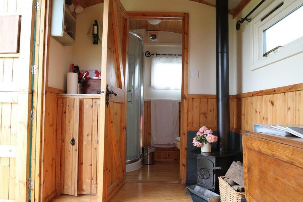 Shepherdshuts-Southeast Hotel แอชฟอร์ด ภายนอก รูปภาพ